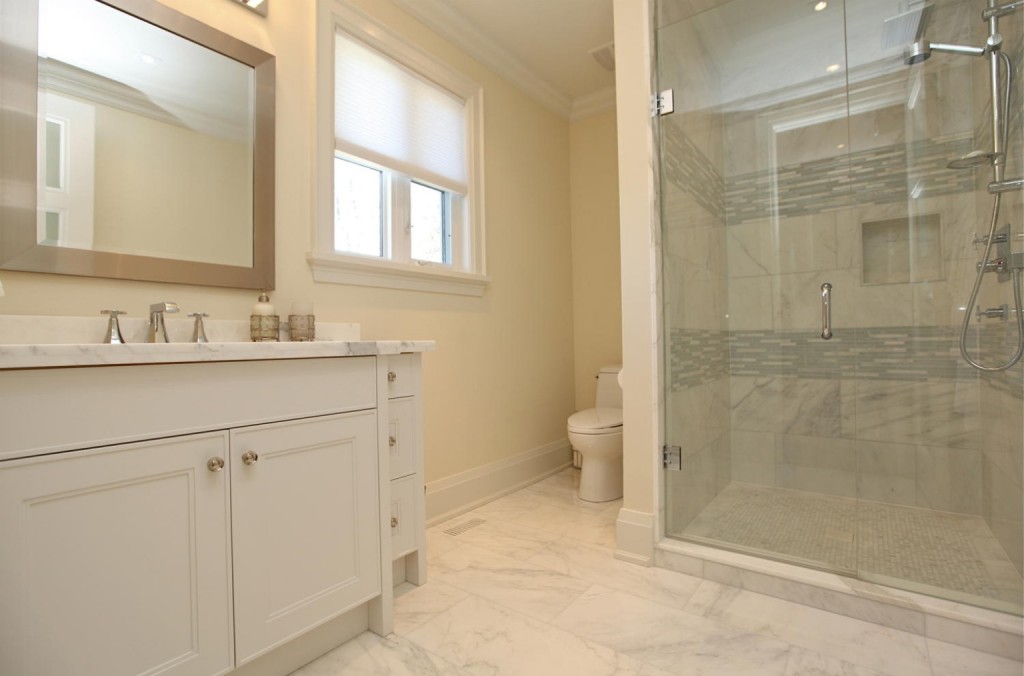 beige bathroom design